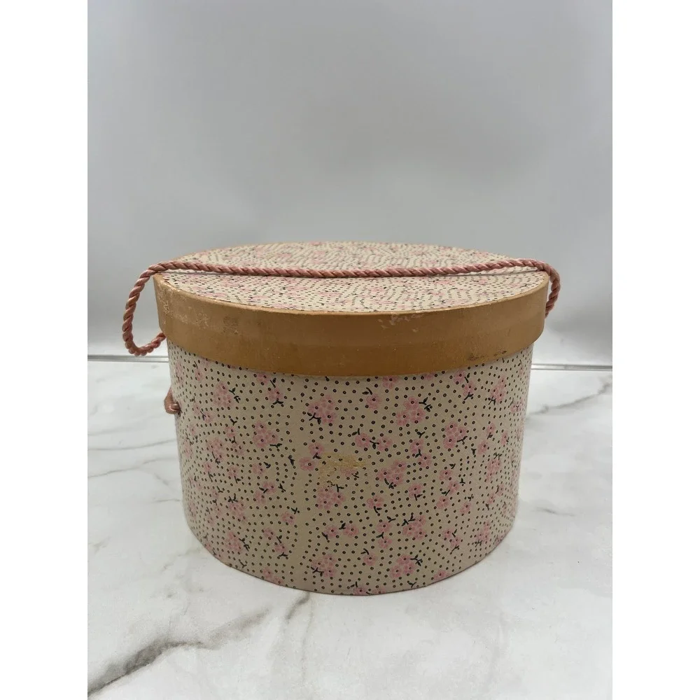 N/A vintage round